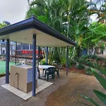 Mermaid Beach Apartment